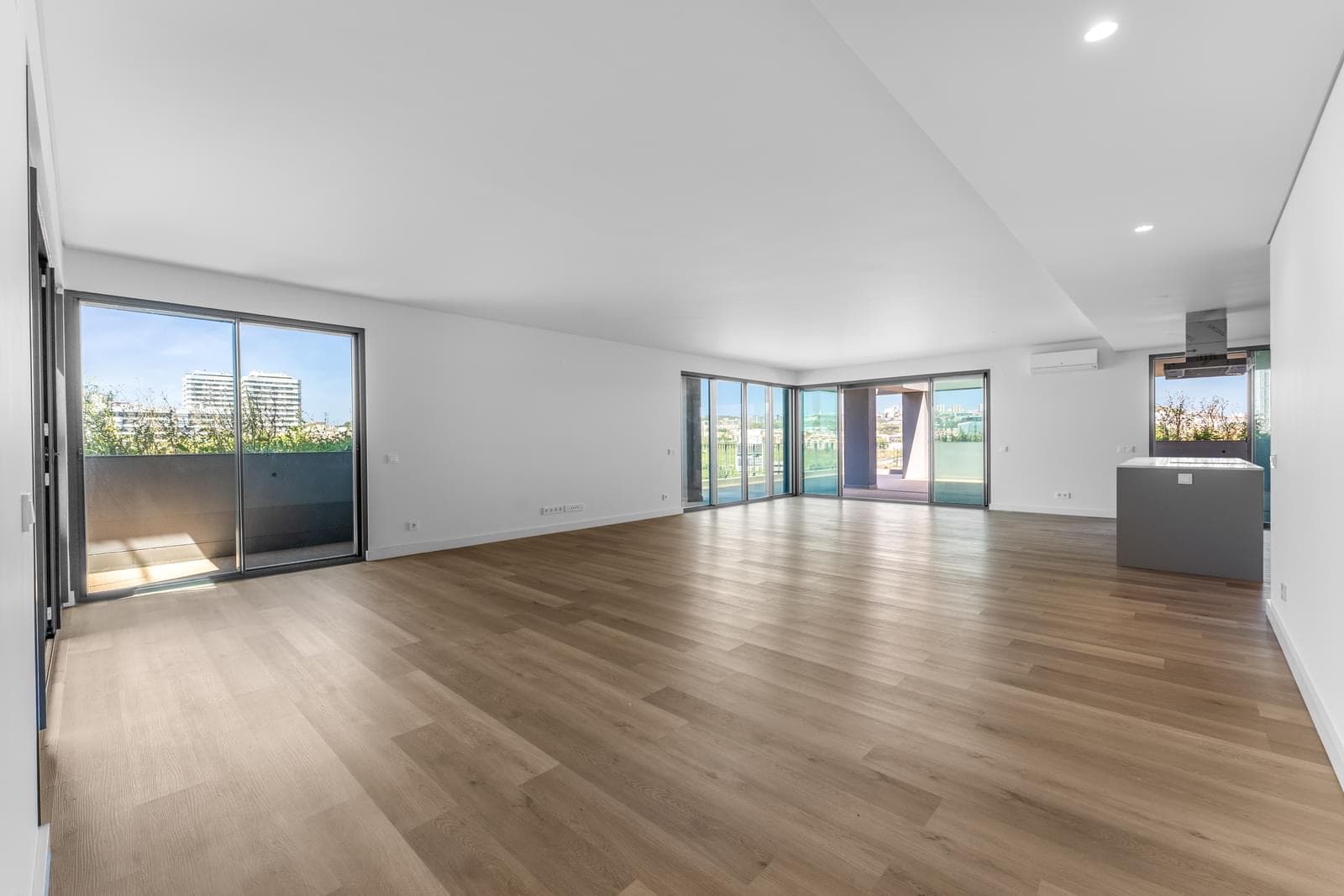 Apartamento T4 com piscina, Miraflores, Oeiras - Imagem 9