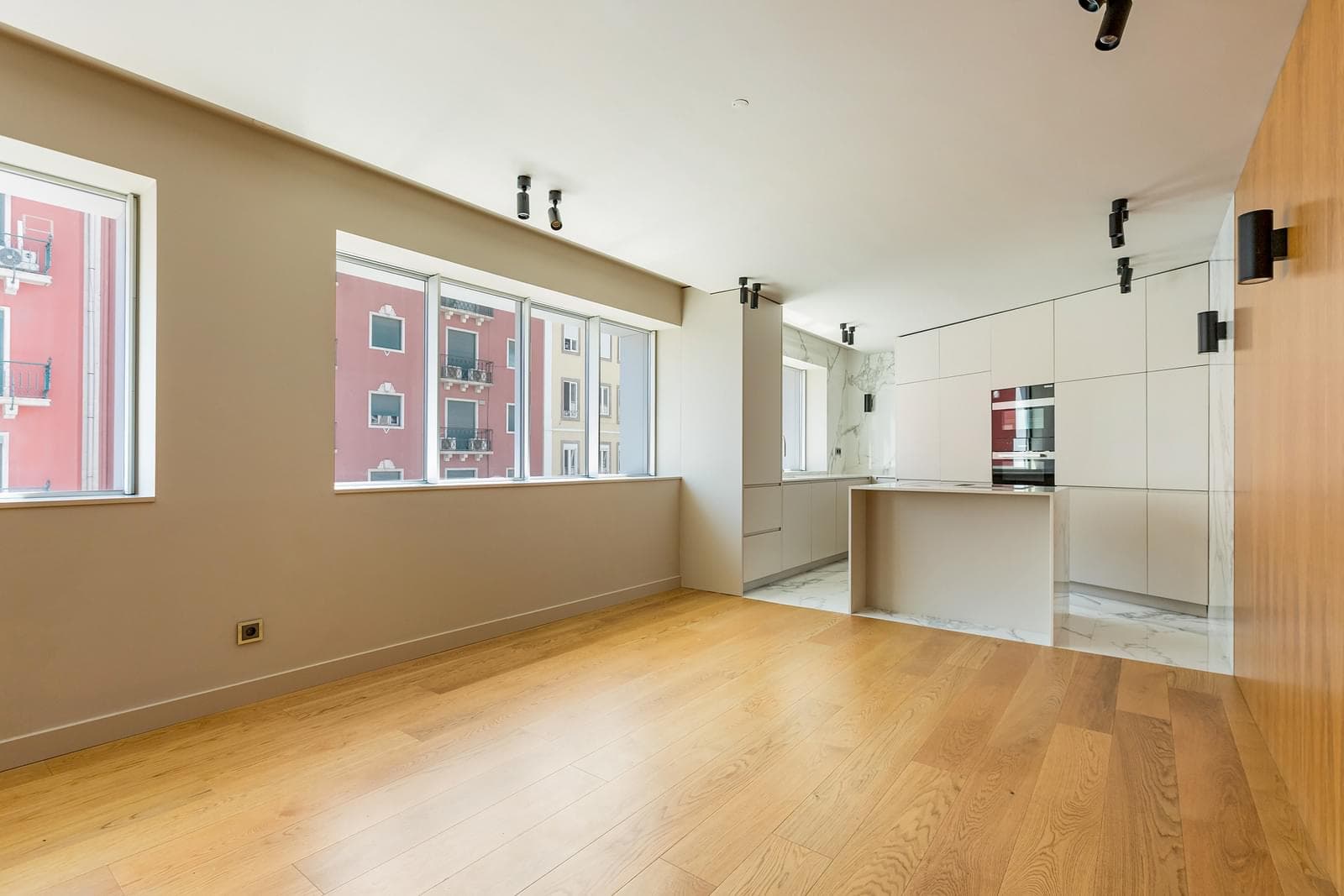 Apartamento T2 + 1 com estacionamento, Saldanha, Lisboa - Imagem 40