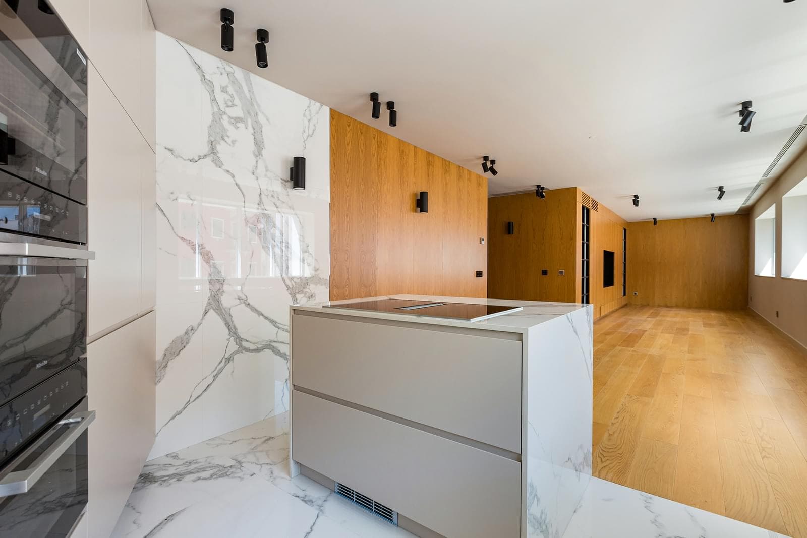 Apartamento T2 + 1 com estacionamento, Saldanha, Lisboa - Imagem 46