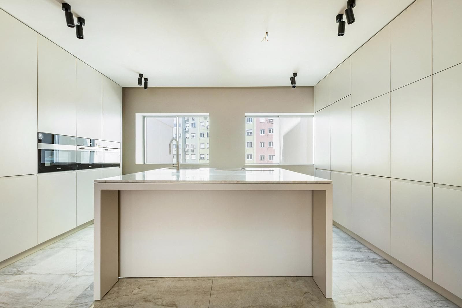 Apartamento T3 com estacionamento, Saldanha, Lisboa - Imagem 48
