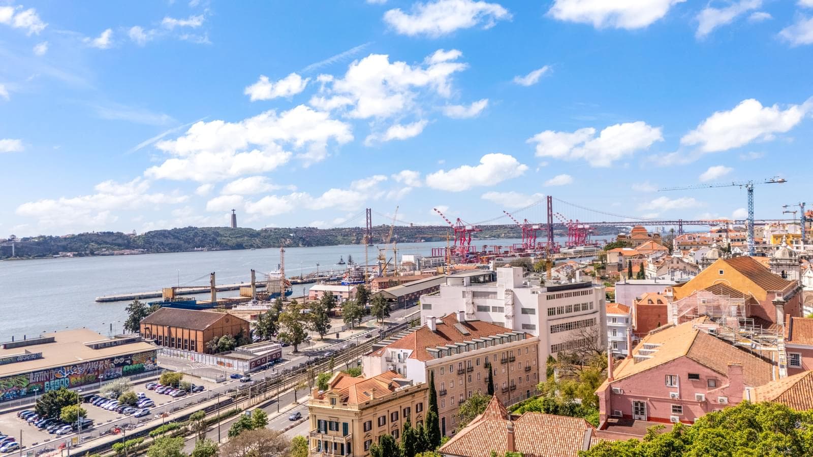 Apartamento T1 com jardim, Santos, Lisboa - Imagem 2