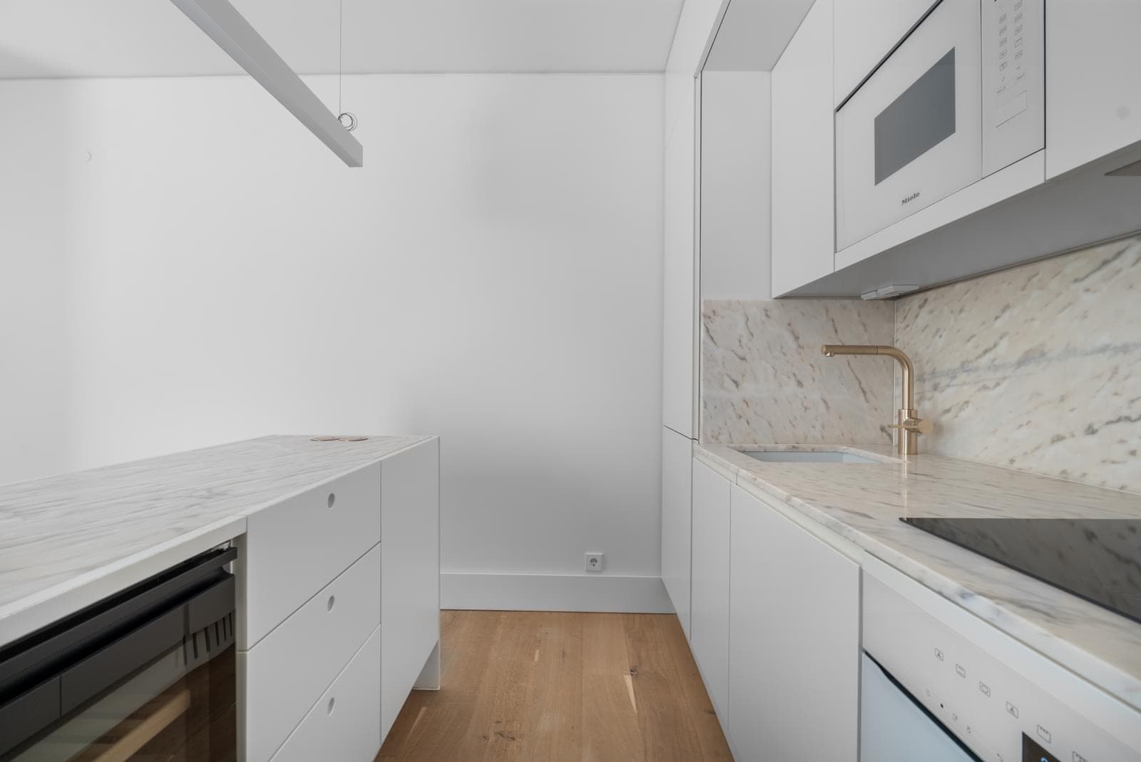 Apartamento T1 com jardim, Santos, Lisboa - Imagem 13