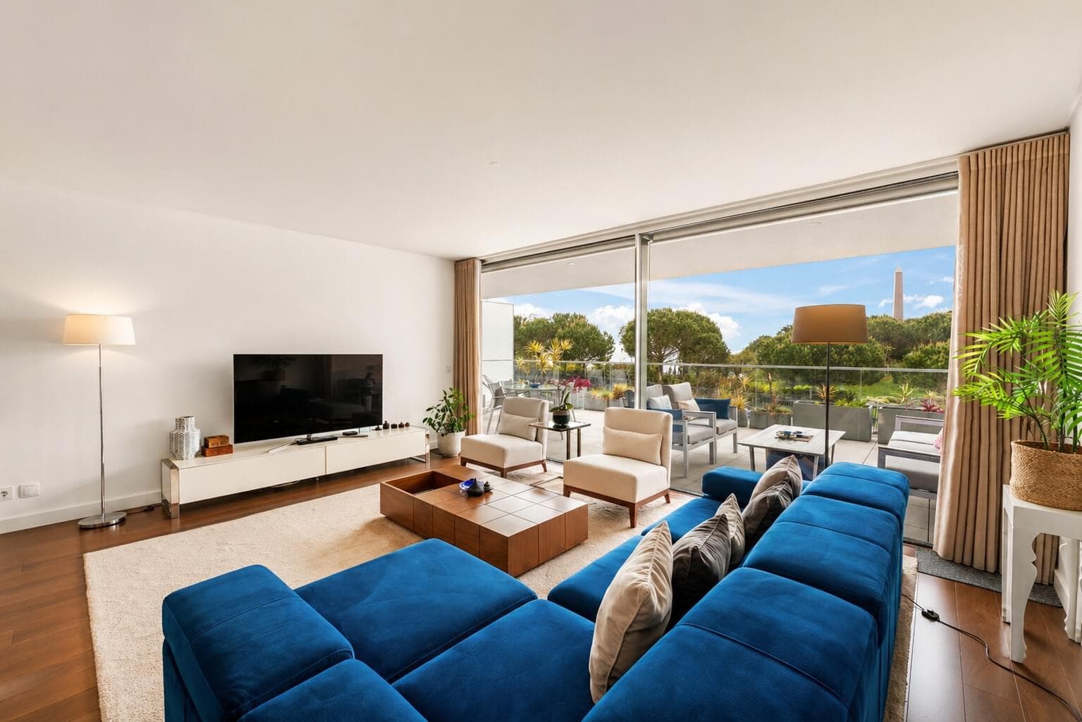 Apartamento T3 com piscina, Parque dos Poetas, Oeiras - Imagem 1