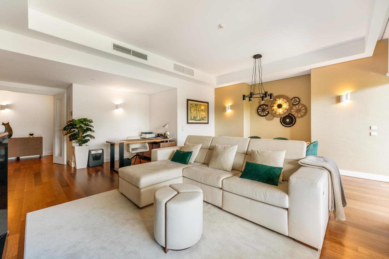 3 Bedroom Duplex with swimming pool, Quinta da Marinha, Cascais - Image 3