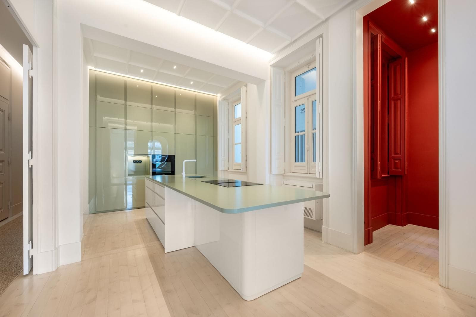 4 Bedroom Apartment with parking, Marquês de Pombal, Lisboa - Image 13