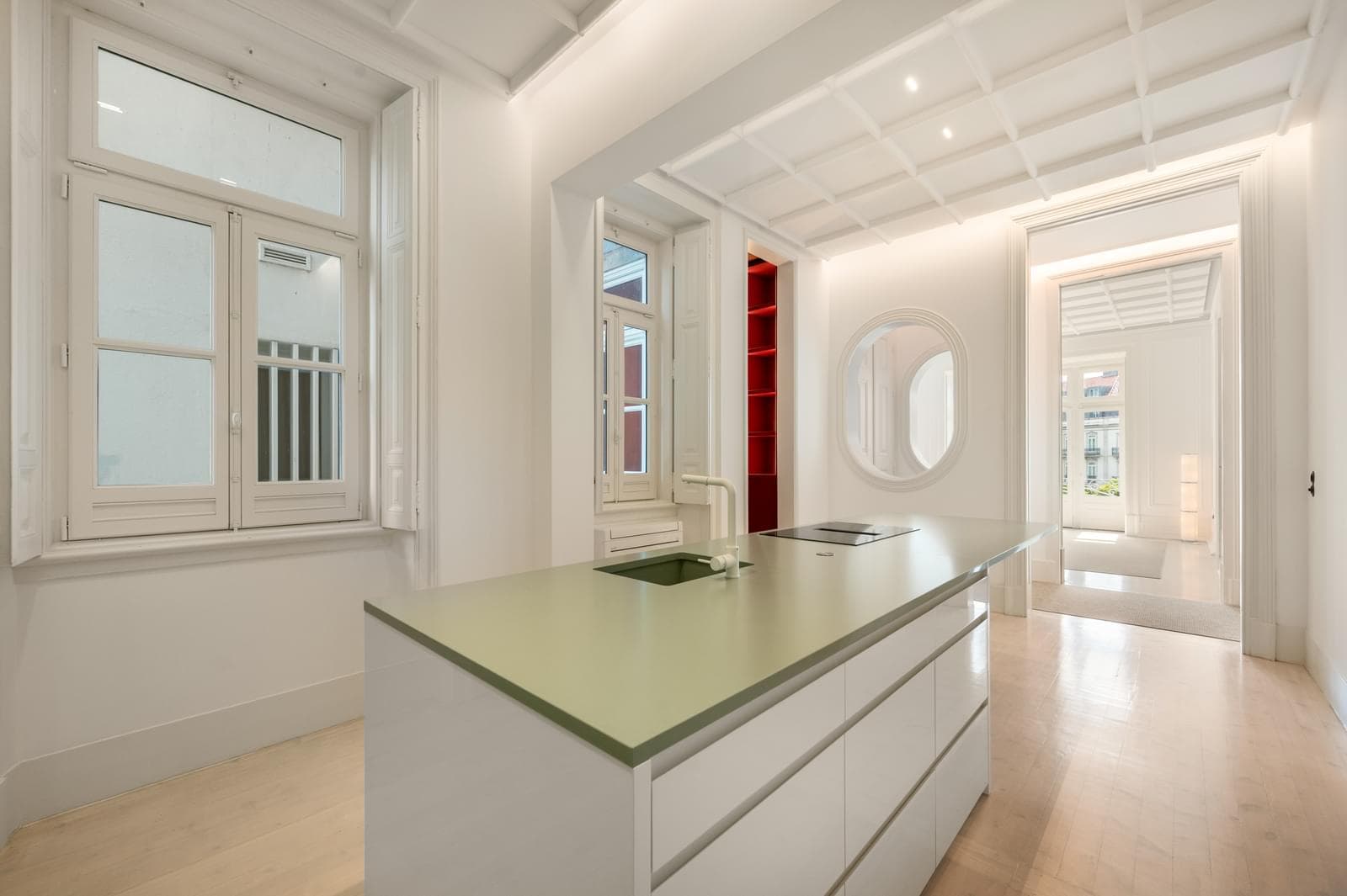 4 Bedroom Apartment with parking, Marquês de Pombal, Lisboa - Image 17