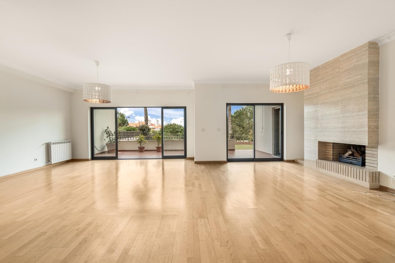 Apartamento T3 com jardim, Belas Clube de Campo, Sintra - Imagem 1