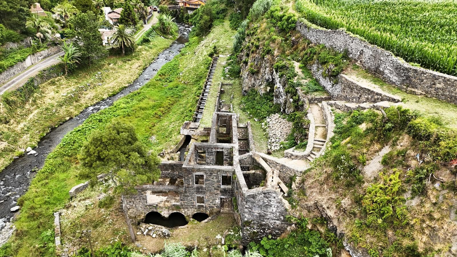 Mãe de Água - Ilha de São Miguel - Imagem 35