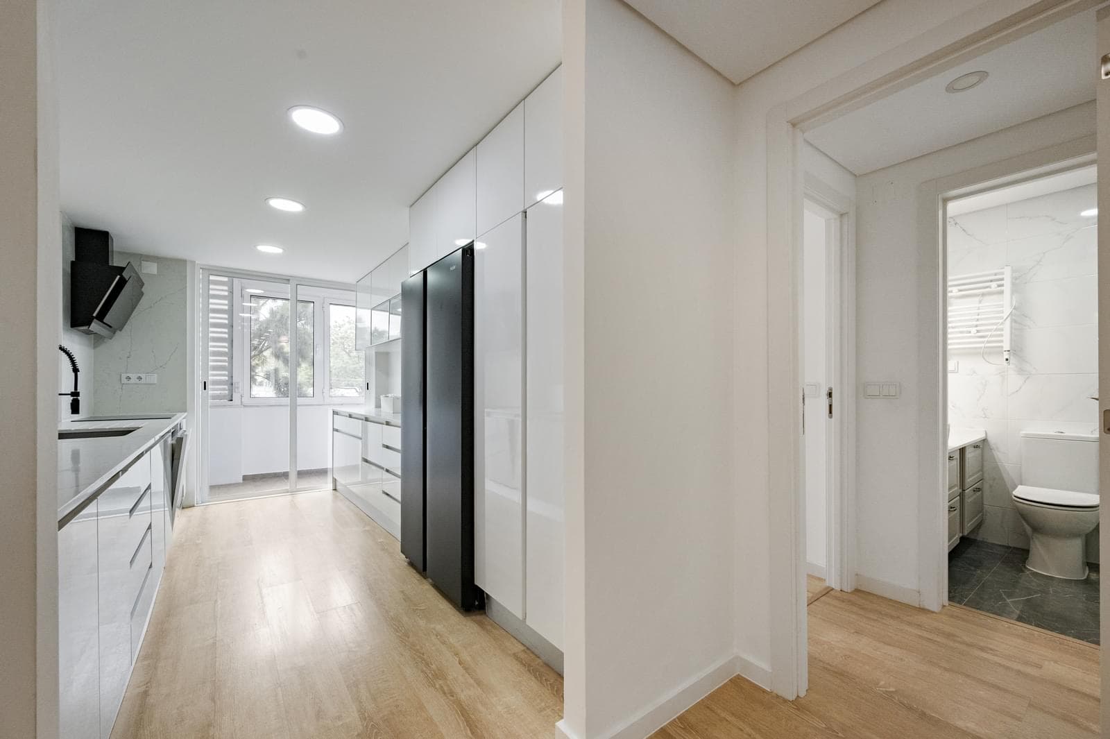 Apartamento T4 com varanda, Paço de Arcos, Oeiras - Imagem 6