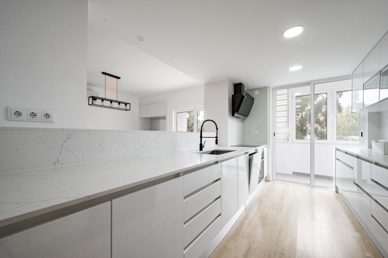 Apartamento T4 com varanda, Paço de Arcos, Oeiras - Imagem 8