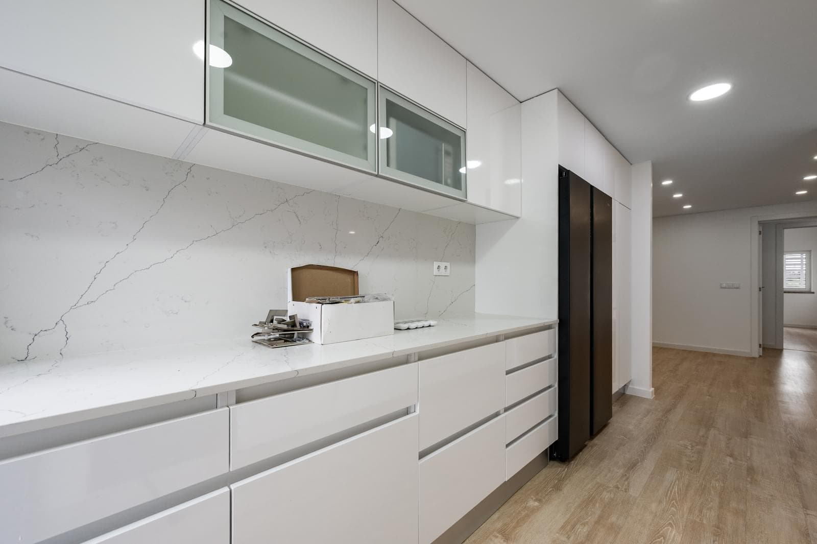 Apartamento T4 com varanda, Paço de Arcos, Oeiras - Imagem 9
