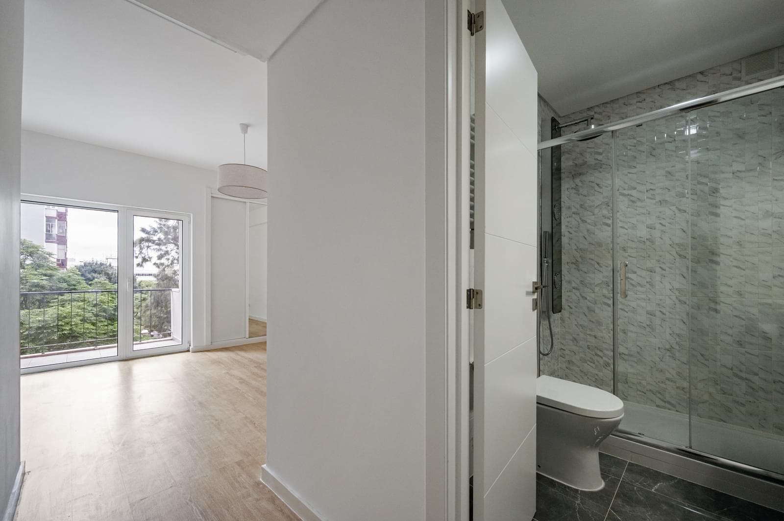 Apartamento T4 com varanda, Paço de Arcos, Oeiras - Imagem 18
