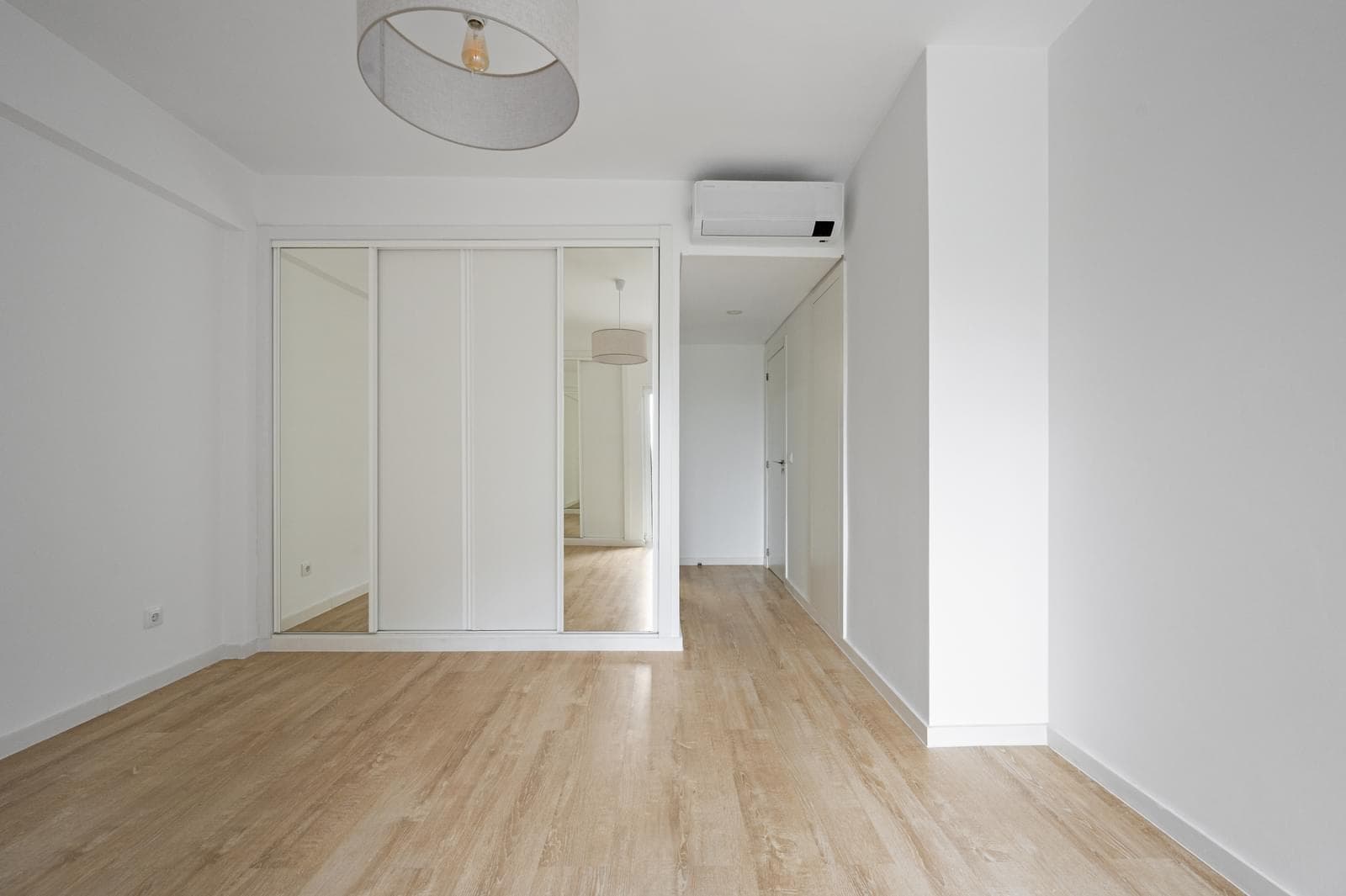 Apartamento T4 com varanda, Paço de Arcos, Oeiras - Imagem 15