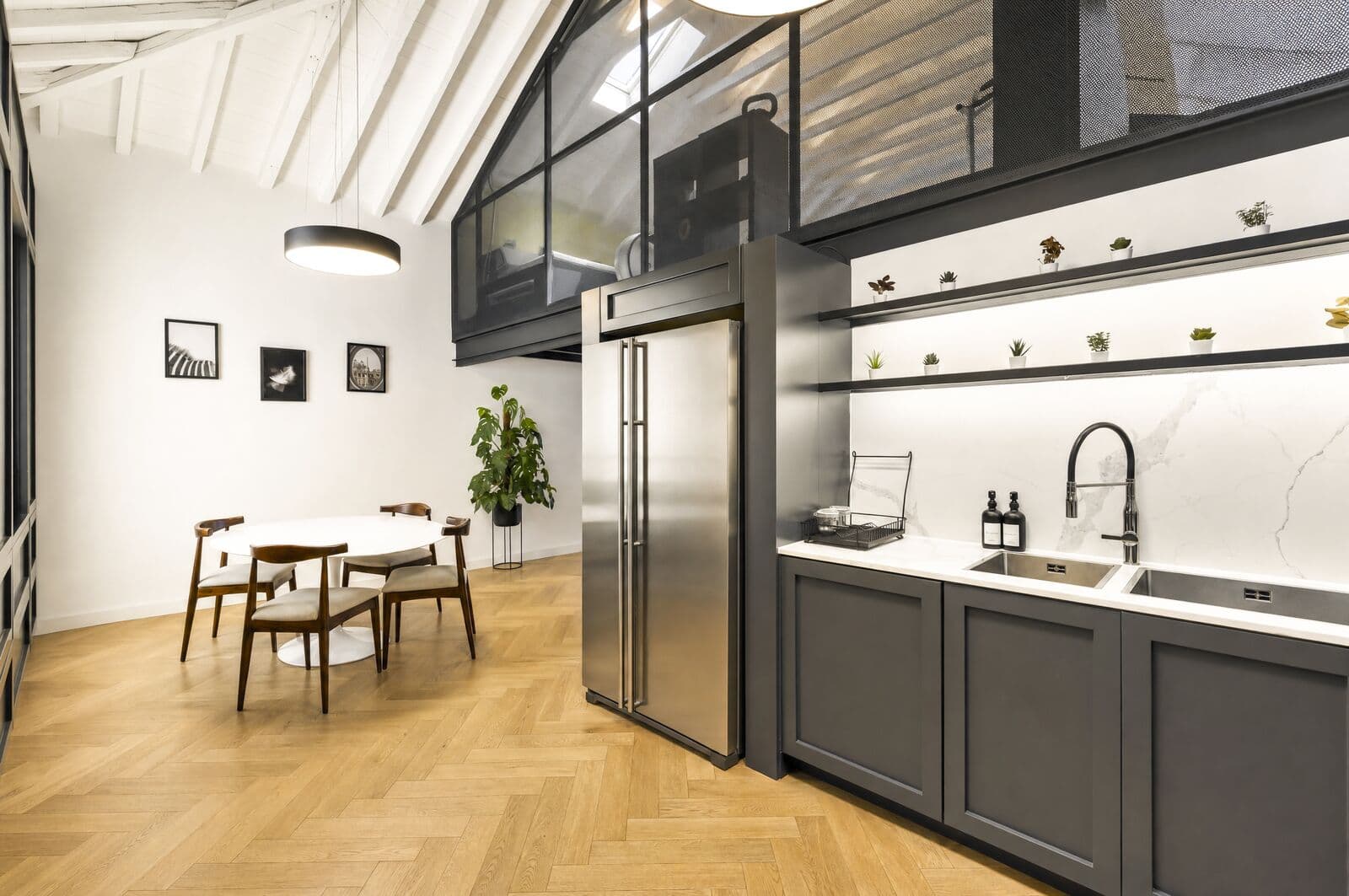 4 Bedroom House with swimming pool, 24 de Julho, Lisboa - Image 15