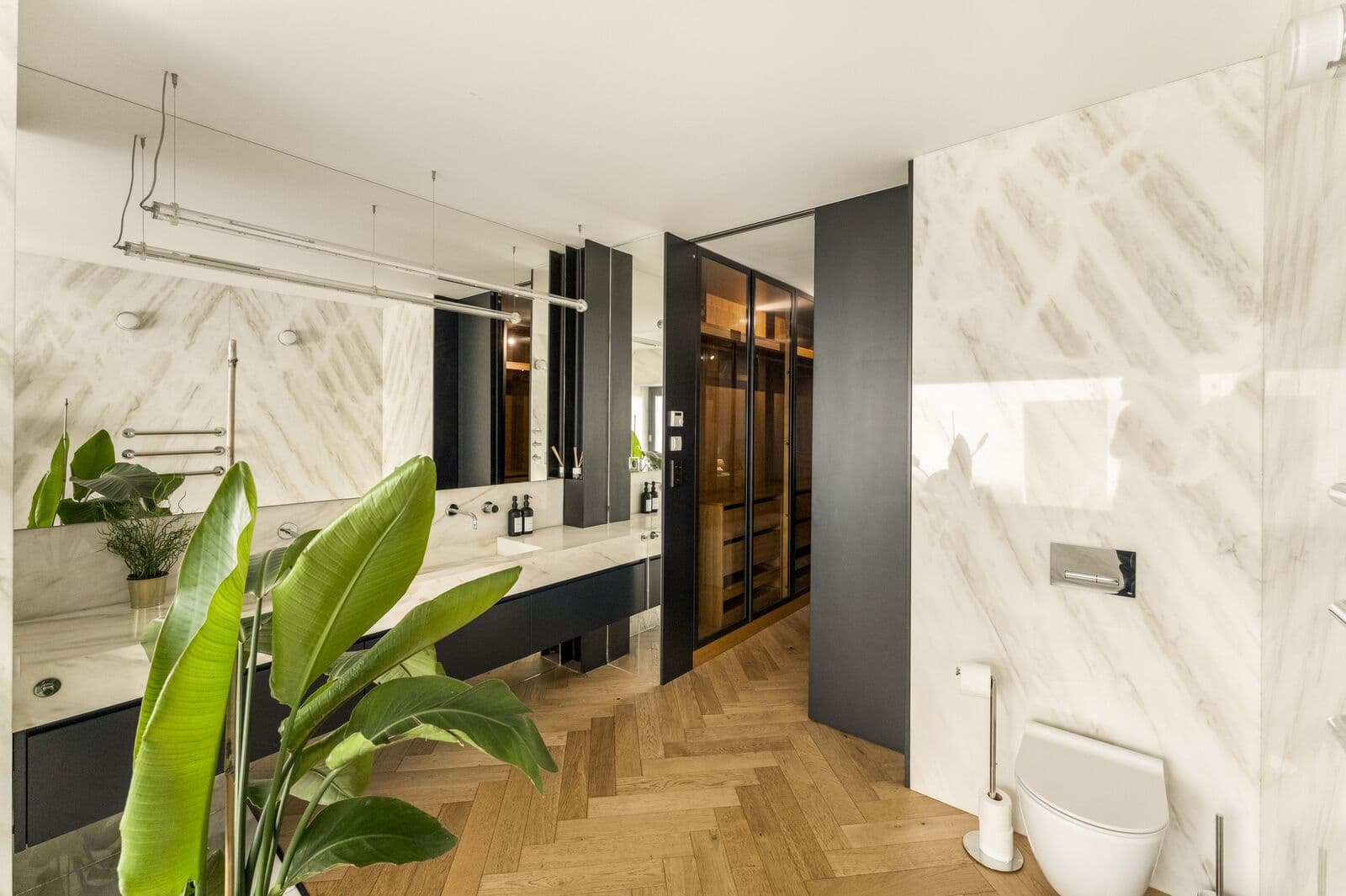 4 Bedroom House with swimming pool, 24 de Julho, Lisboa - Image 27