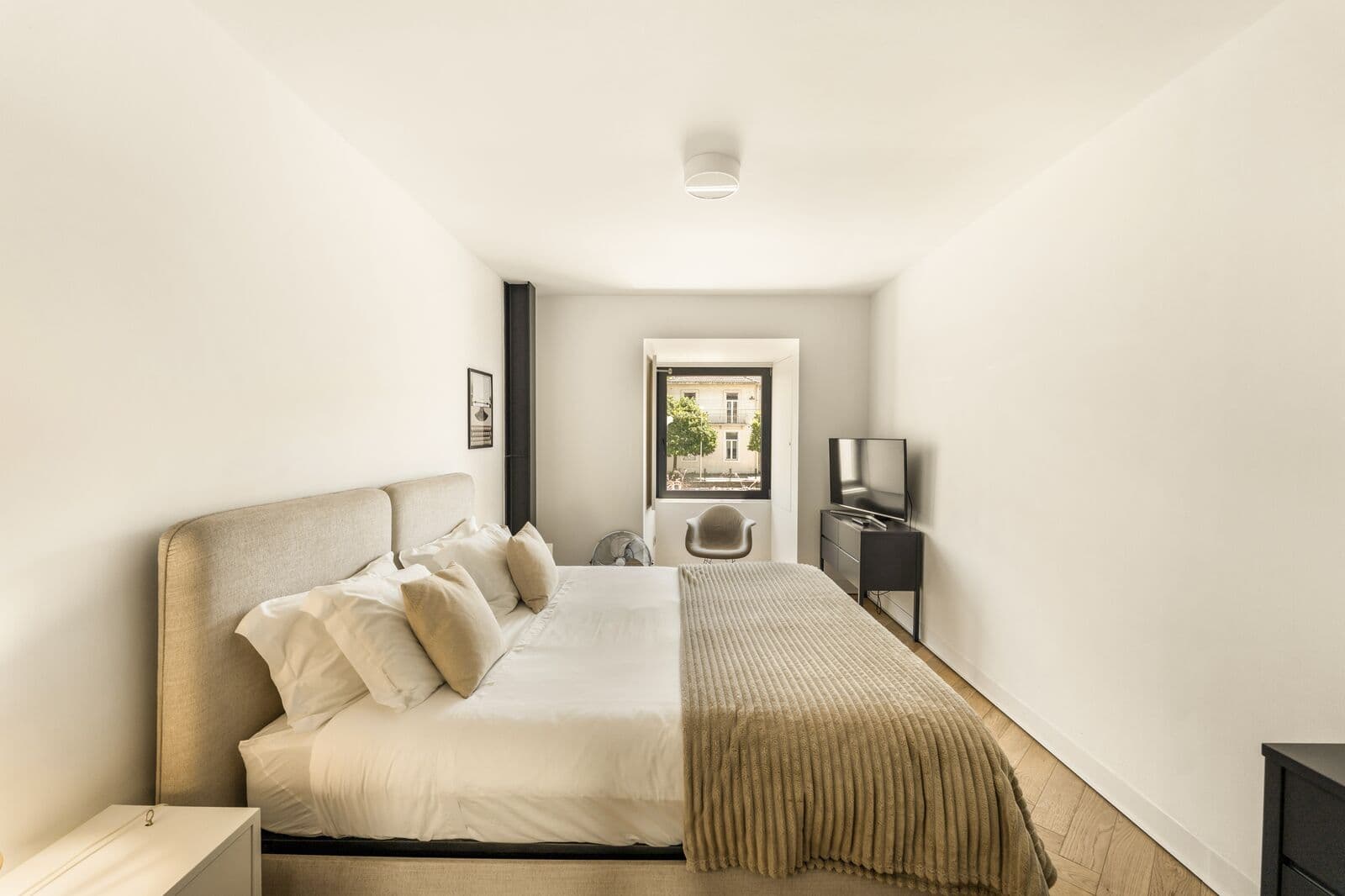 4 Bedroom House with swimming pool, 24 de Julho, Lisboa - Image 31