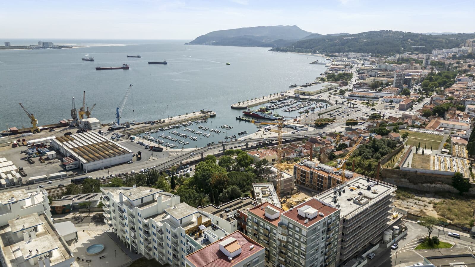 Triplex T4 com vista, Setubal - Imagem 42