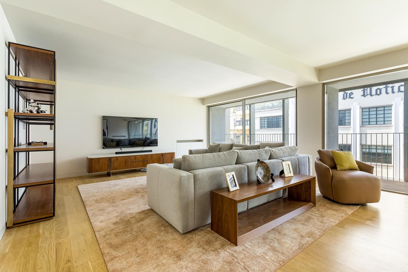 Apartamento T3 com vista, Duque de Loulé, Lisboa - Imagem 1