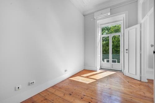 PF40777 - Bureau, Avenida da Liberdade, Lisboa - Image 9