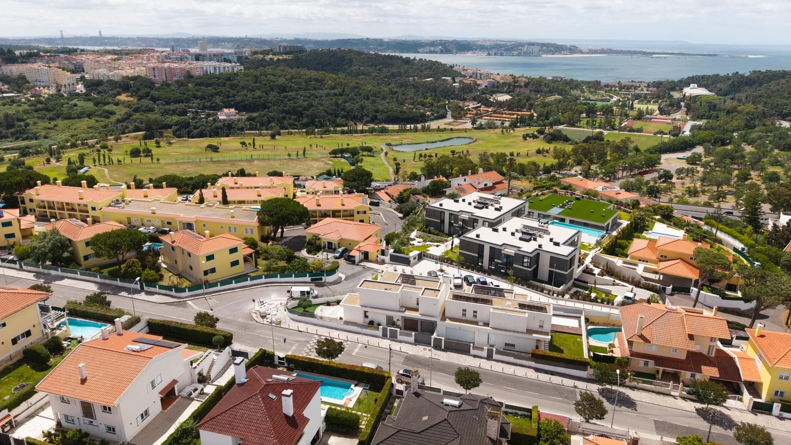 Moradia Geminada T4 com vista, Nova Queijas, Oeiras - Imagem 35