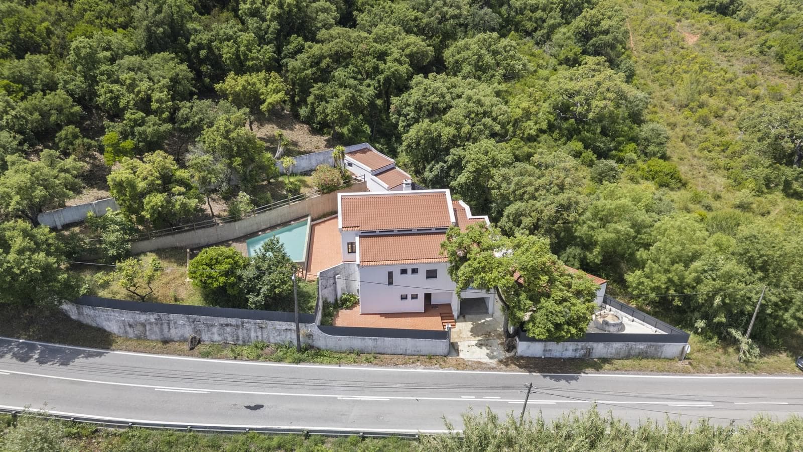 Moradia Isolada T4 com piscina, Azeitão, Setubal - Imagem 2