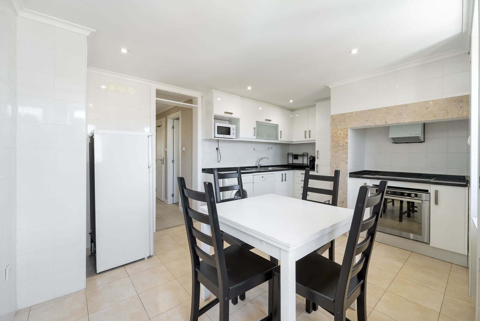 Apartamento T1 com vista, Santos, Lisboa - Imagem 9