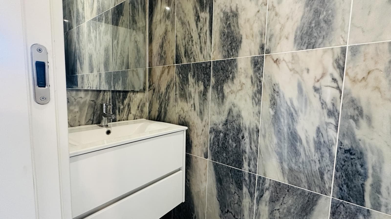 Apartamento T1 com vista, Arroios, Lisboa - Imagem 17