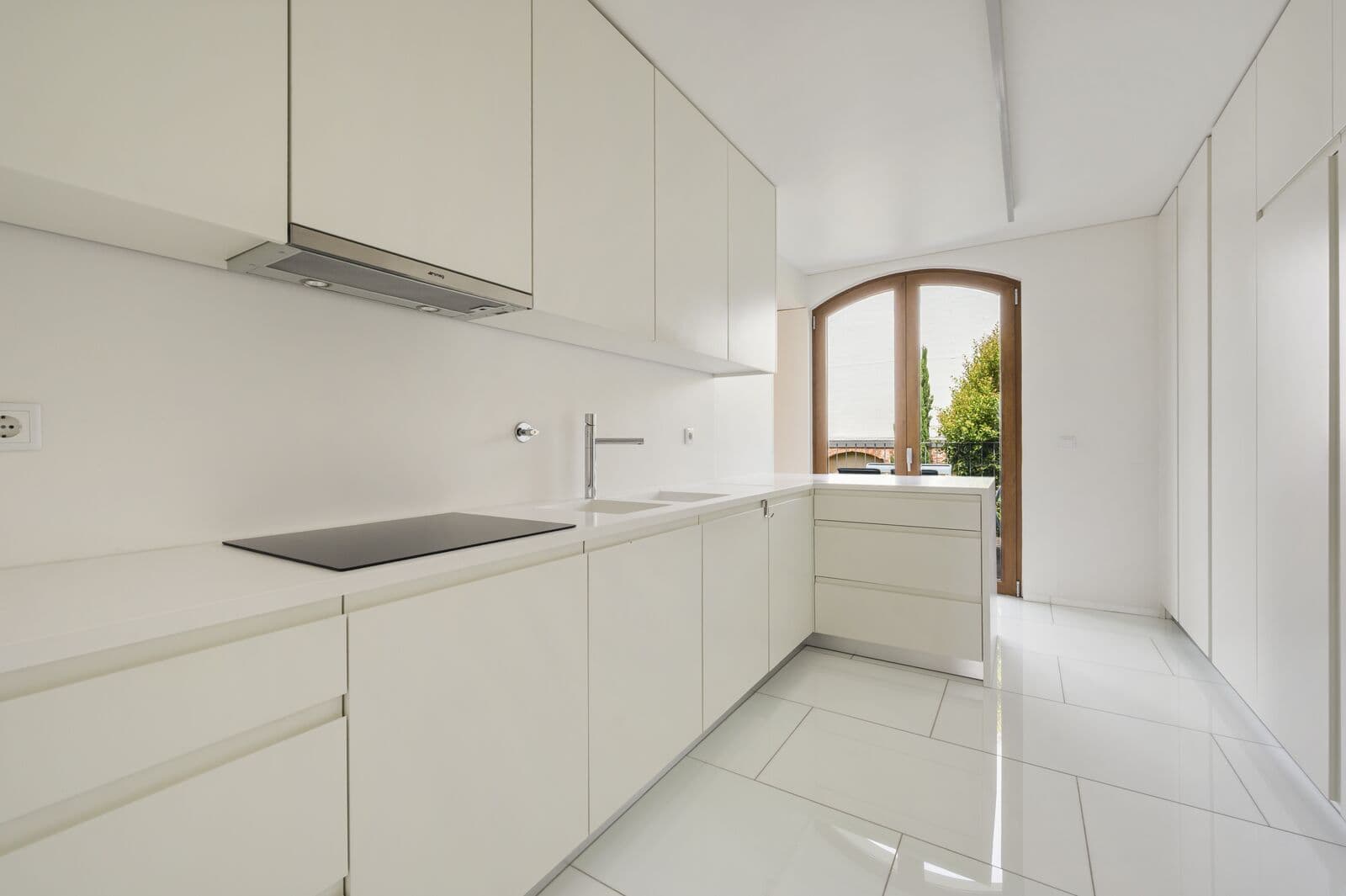 4 Bedroom Apartment with parking, Restelo, Lisboa - Image 7