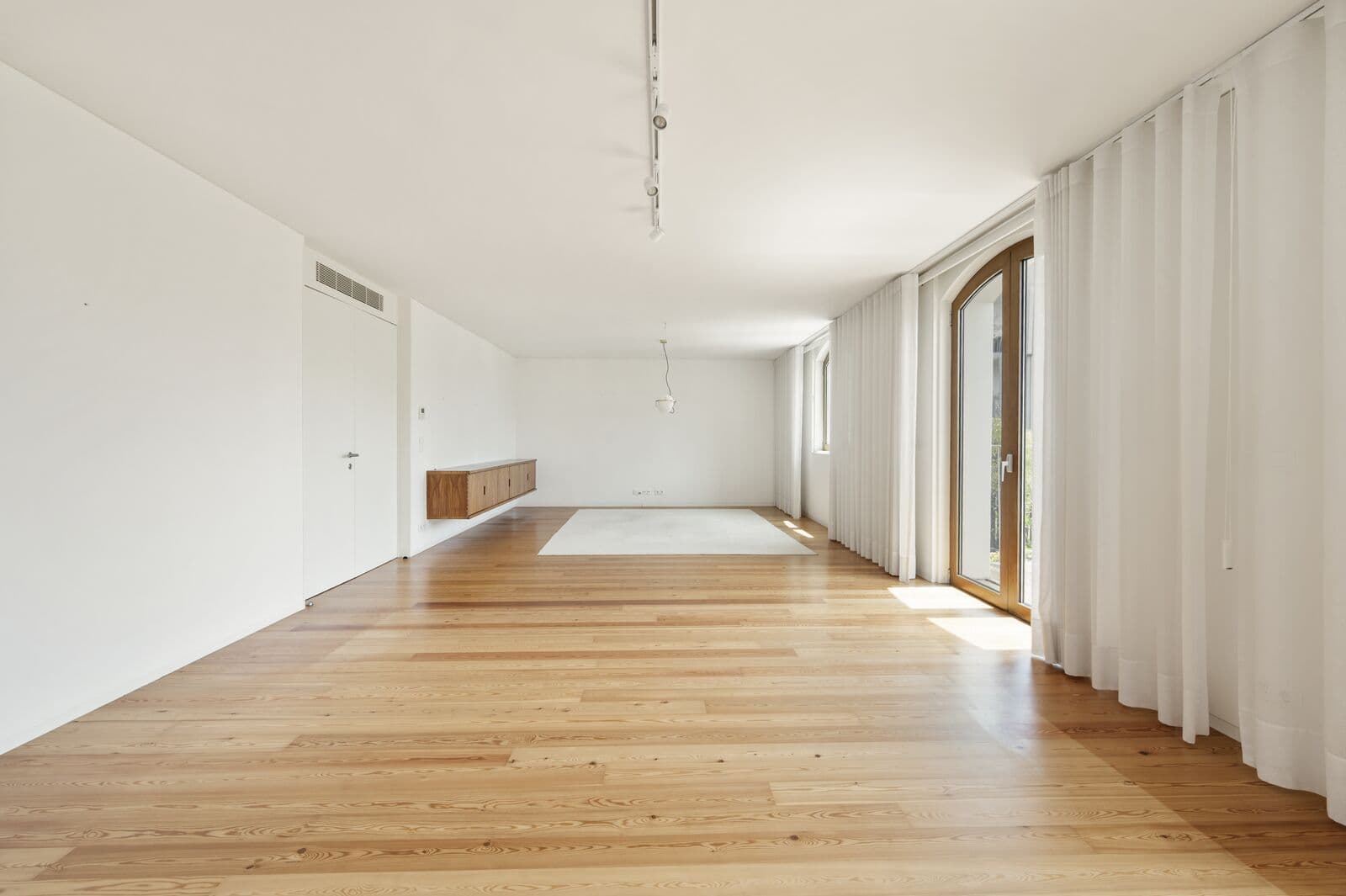 4 Bedroom Apartment with parking, Restelo, Lisboa - Image 5