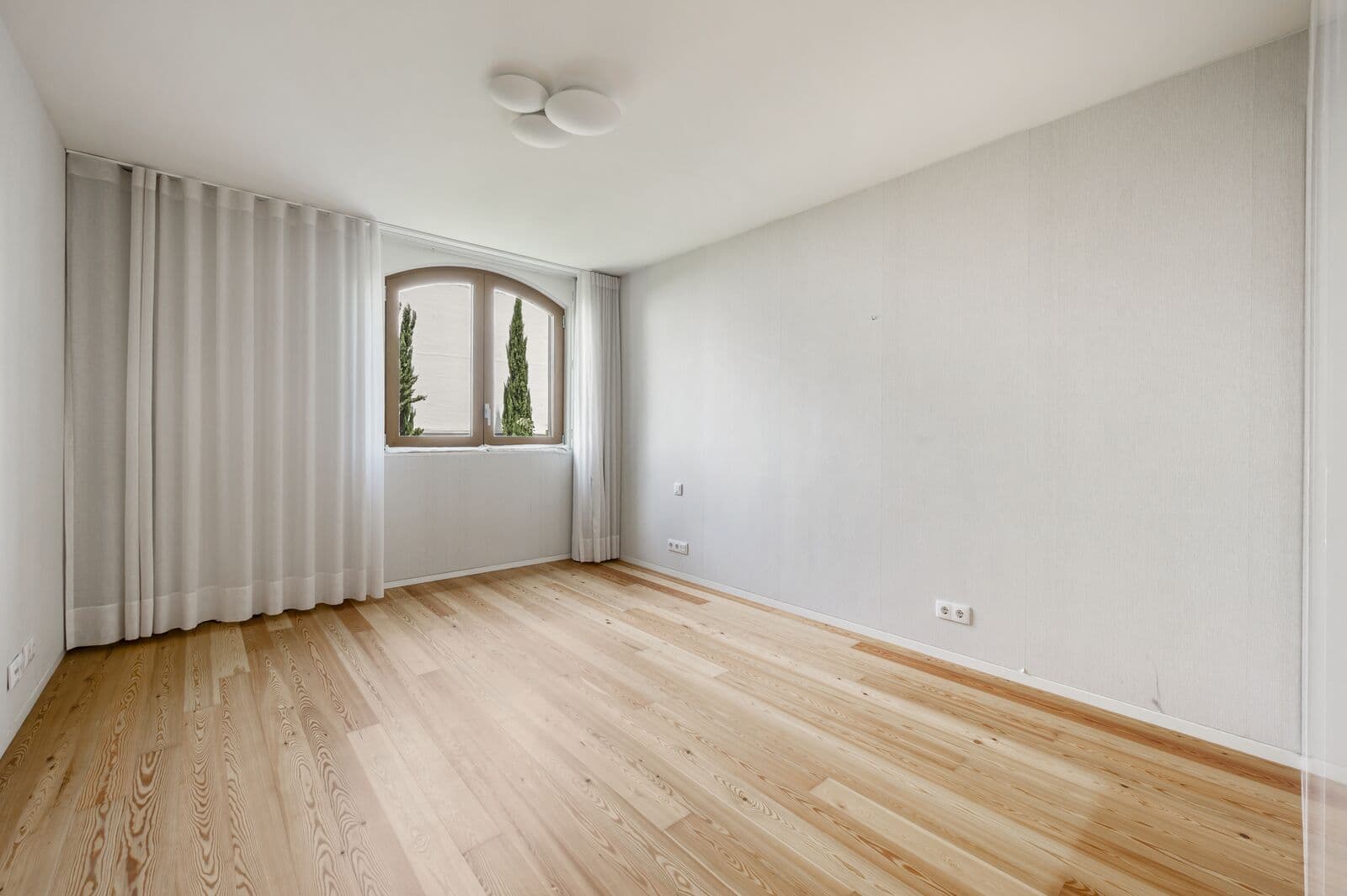 4 Bedroom Apartment with parking, Restelo, Lisboa - Image 18