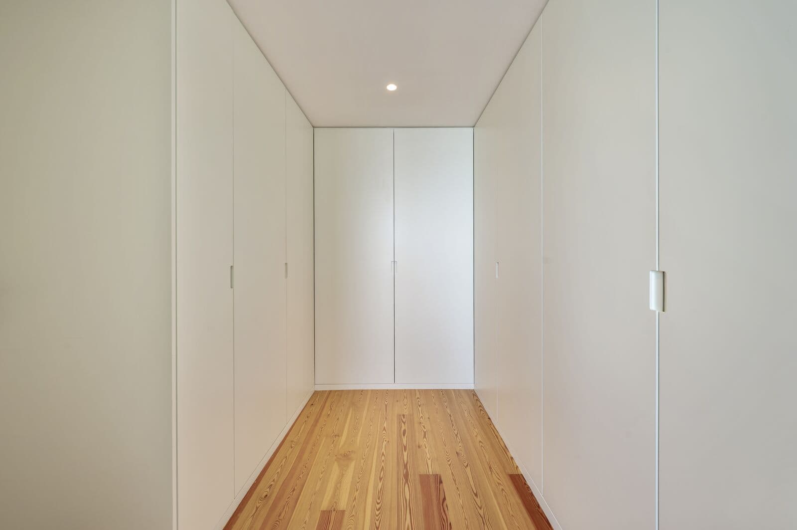 4 Bedroom Apartment with parking, Restelo, Lisboa - Image 21