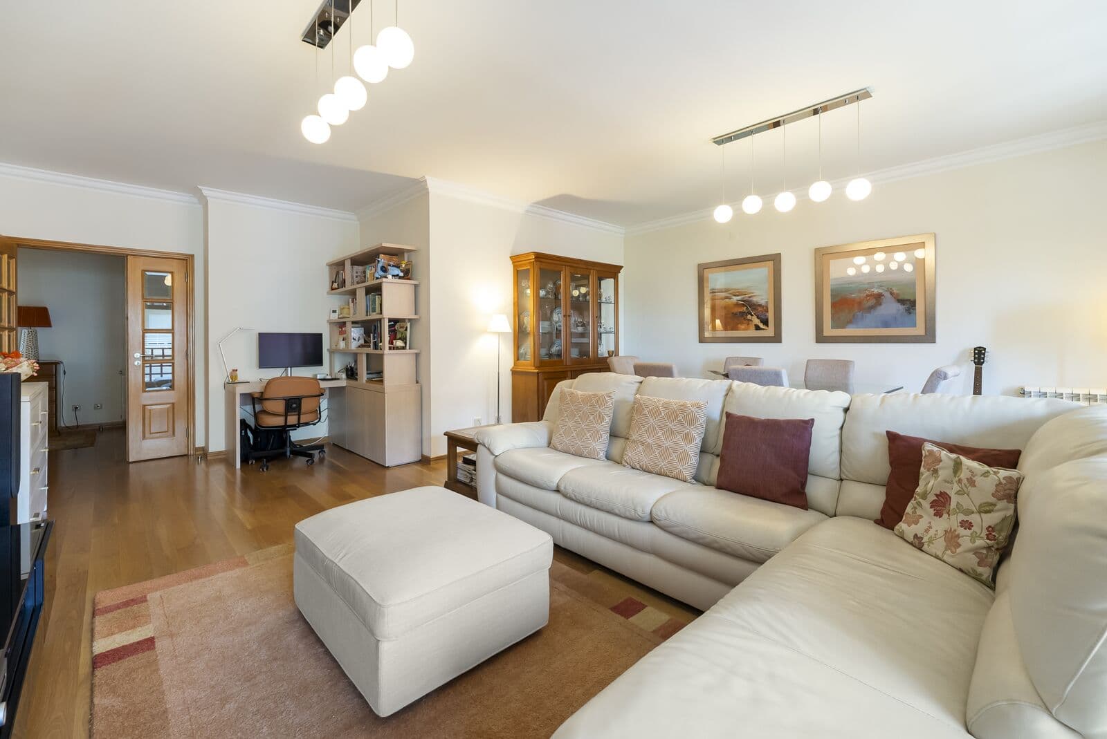 Apartamento T3 com estacionamento, Alto dos Moinhos, Lisboa - Imagem 2