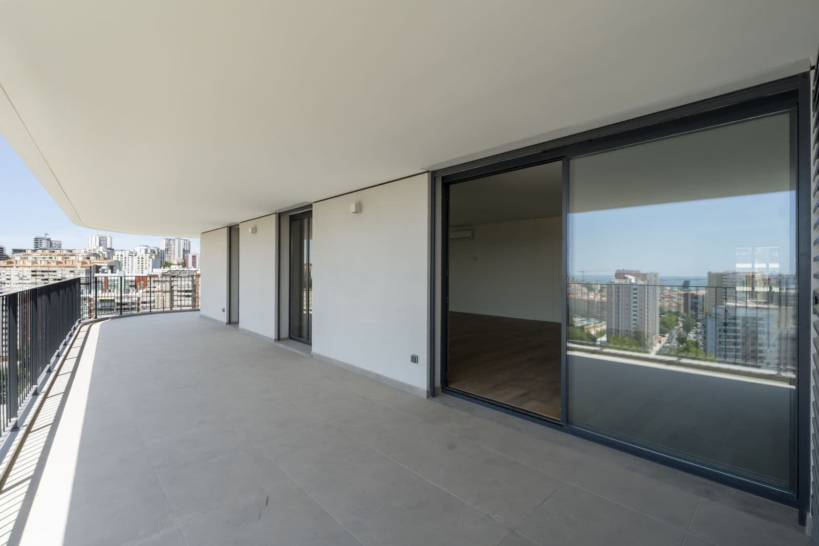 Apartamento T4 com piscina, Miraflores, Oeiras - Imagem 8