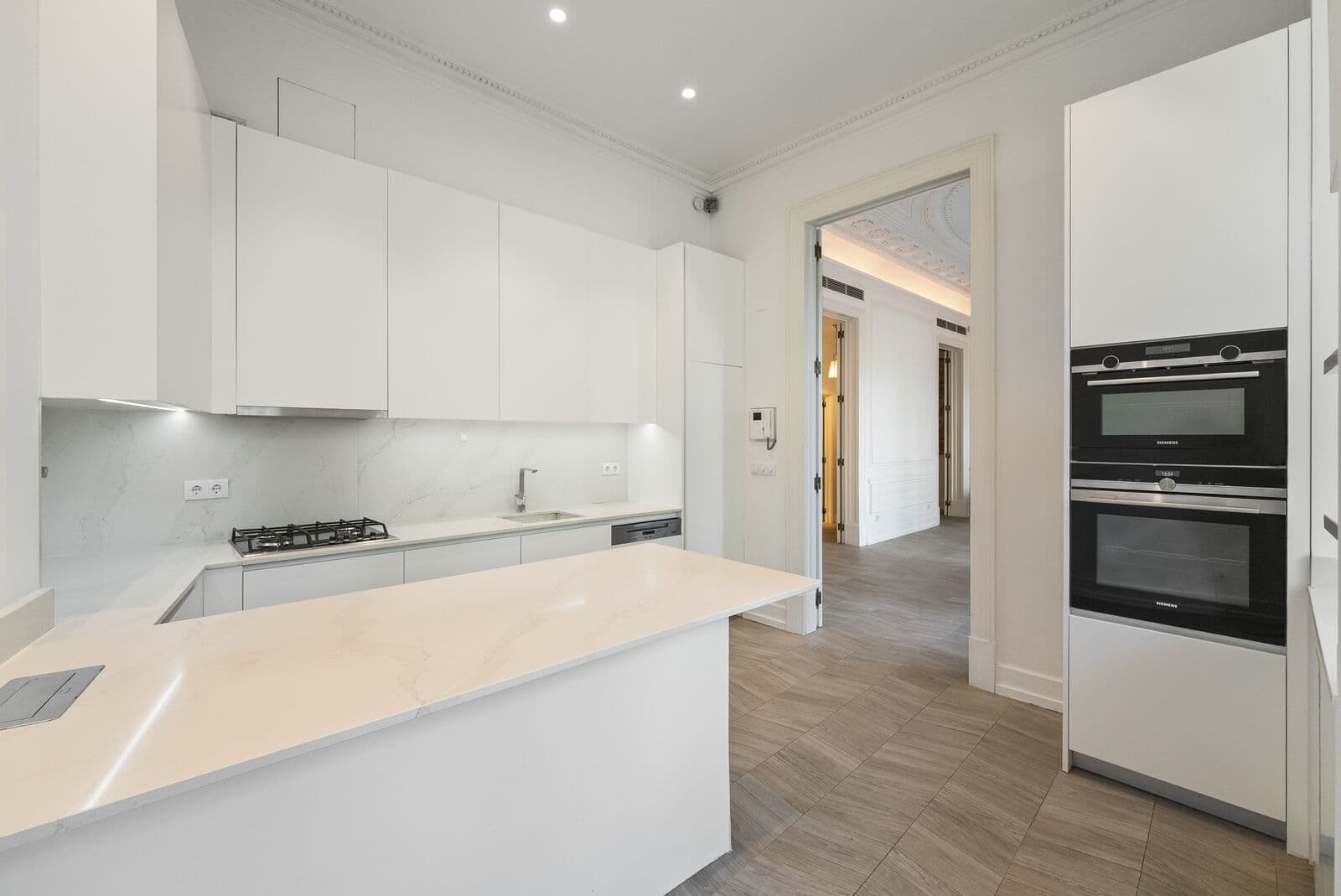 Duplex T3 + 1 com piscina, Estrela, Lisboa - Imagem 12
