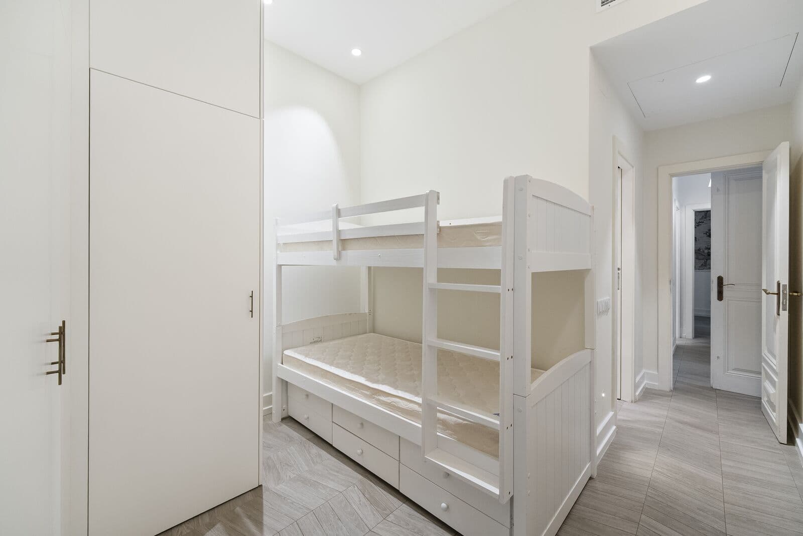 Duplex T3 + 1 com piscina, Estrela, Lisboa - Imagem 25
