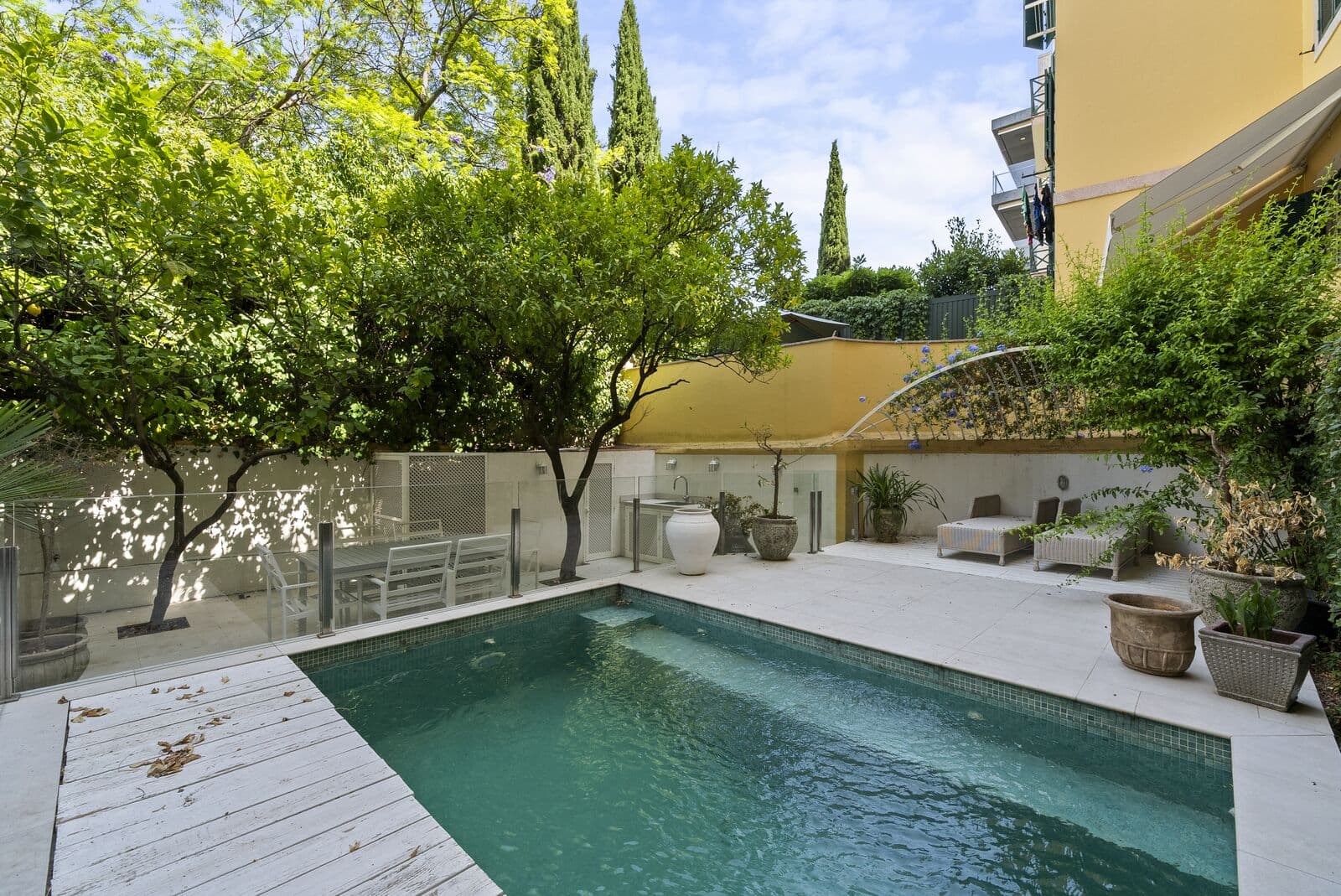 Duplex T3 + 1 com piscina, Estrela, Lisboa - Imagem 1