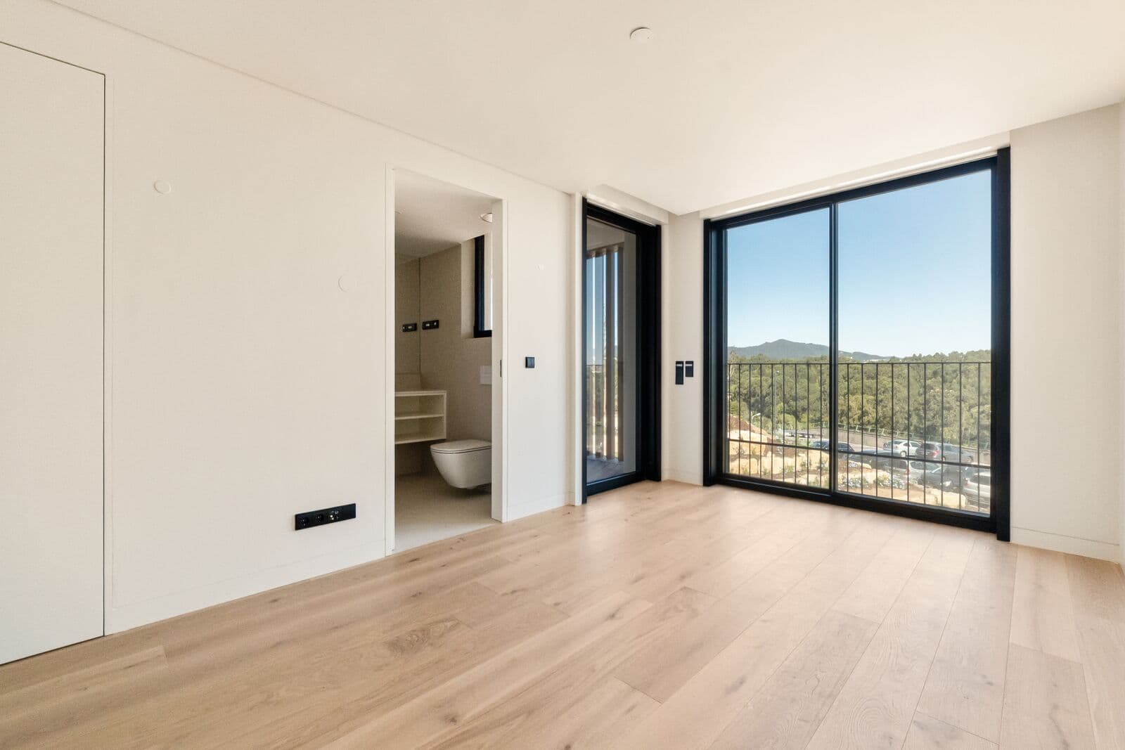 2 Bedroom Apartment with garden, Estoril, Cascais - Image 19
