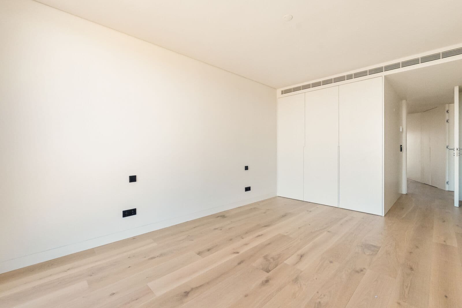 2 Bedroom Apartment with garden, Estoril, Cascais - Image 27