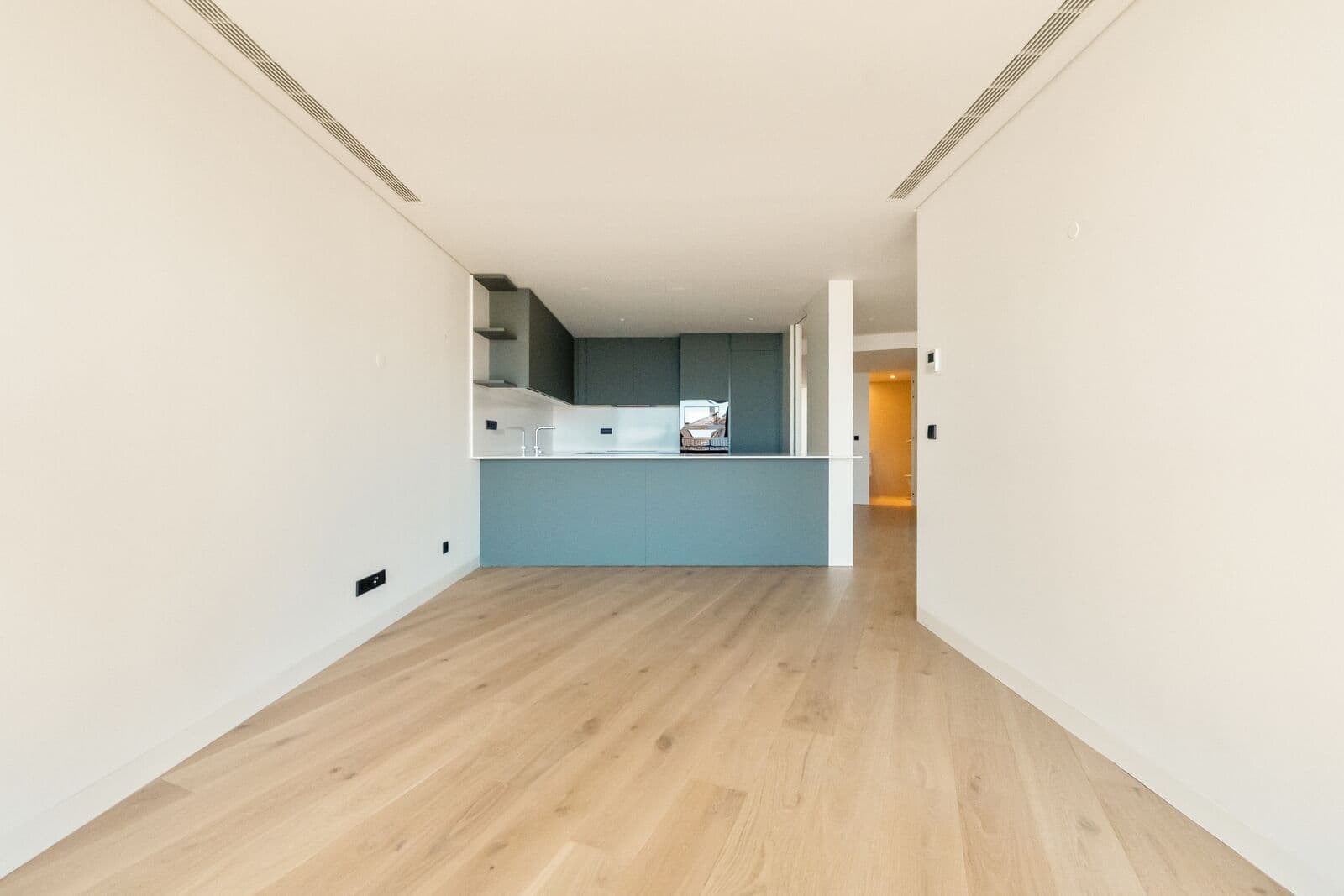 2 Bedroom Apartment with garden, Estoril, Cascais - Image 4