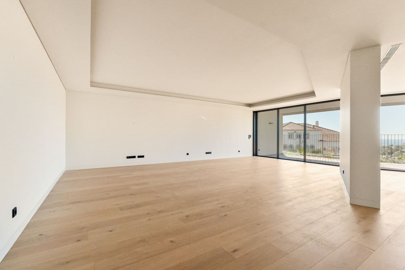 2 Bedroom Apartment with garden, Estoril, Cascais - Image 7
