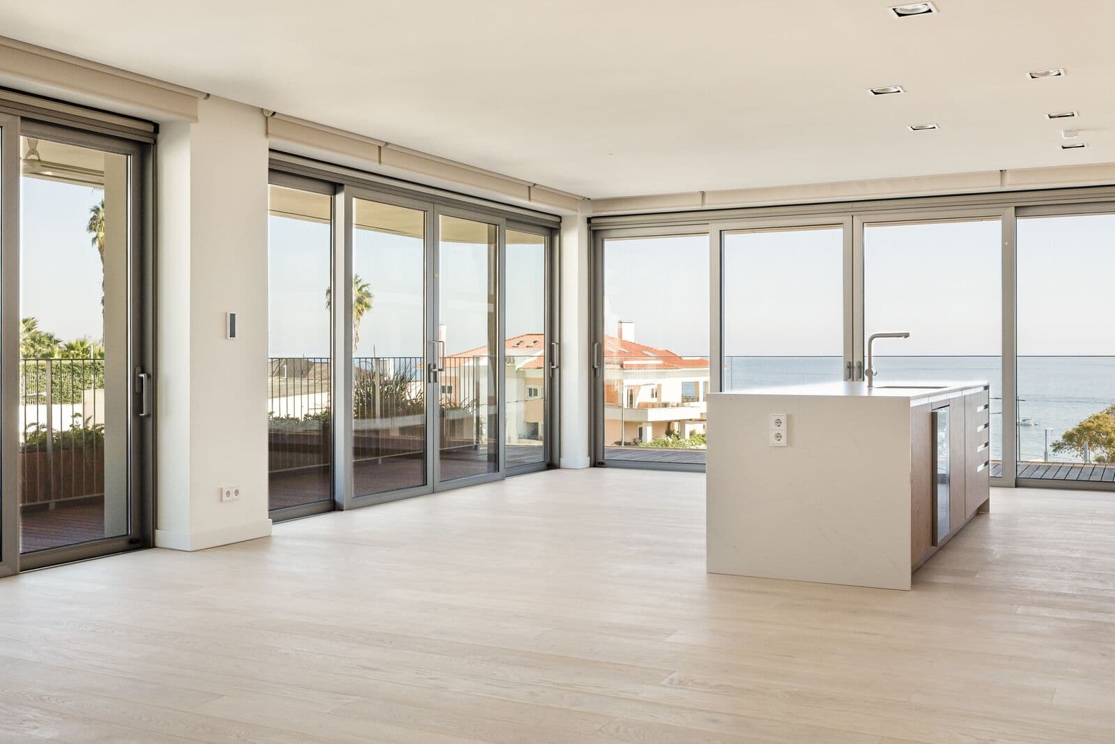 3 Bedroom Apartment with garden, Cascais - Image 2