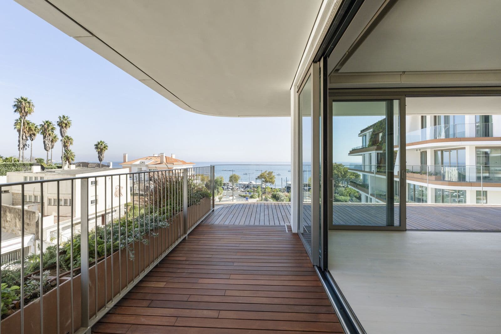 3 Bedroom Apartment with garden, Cascais - Image 19