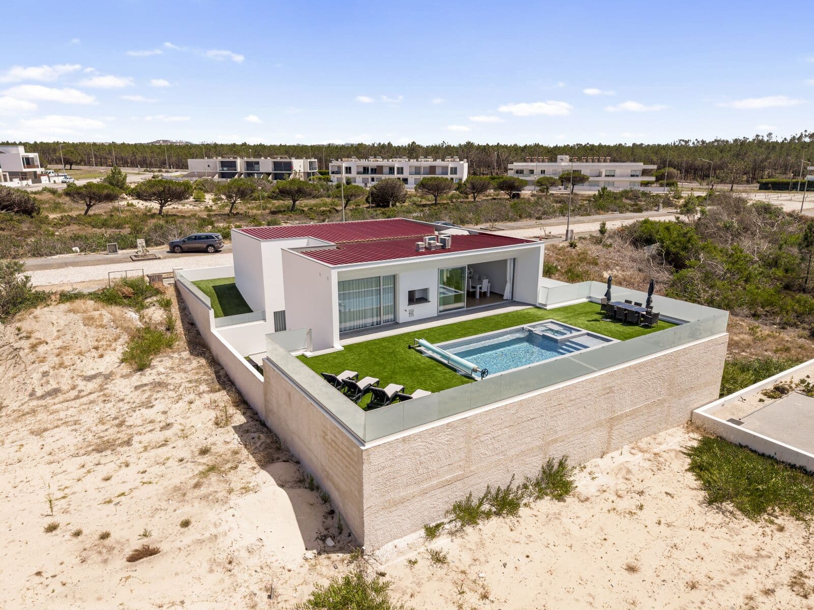 4 Bedroom Detached house with swimming pool, Alcobaça - Image 2