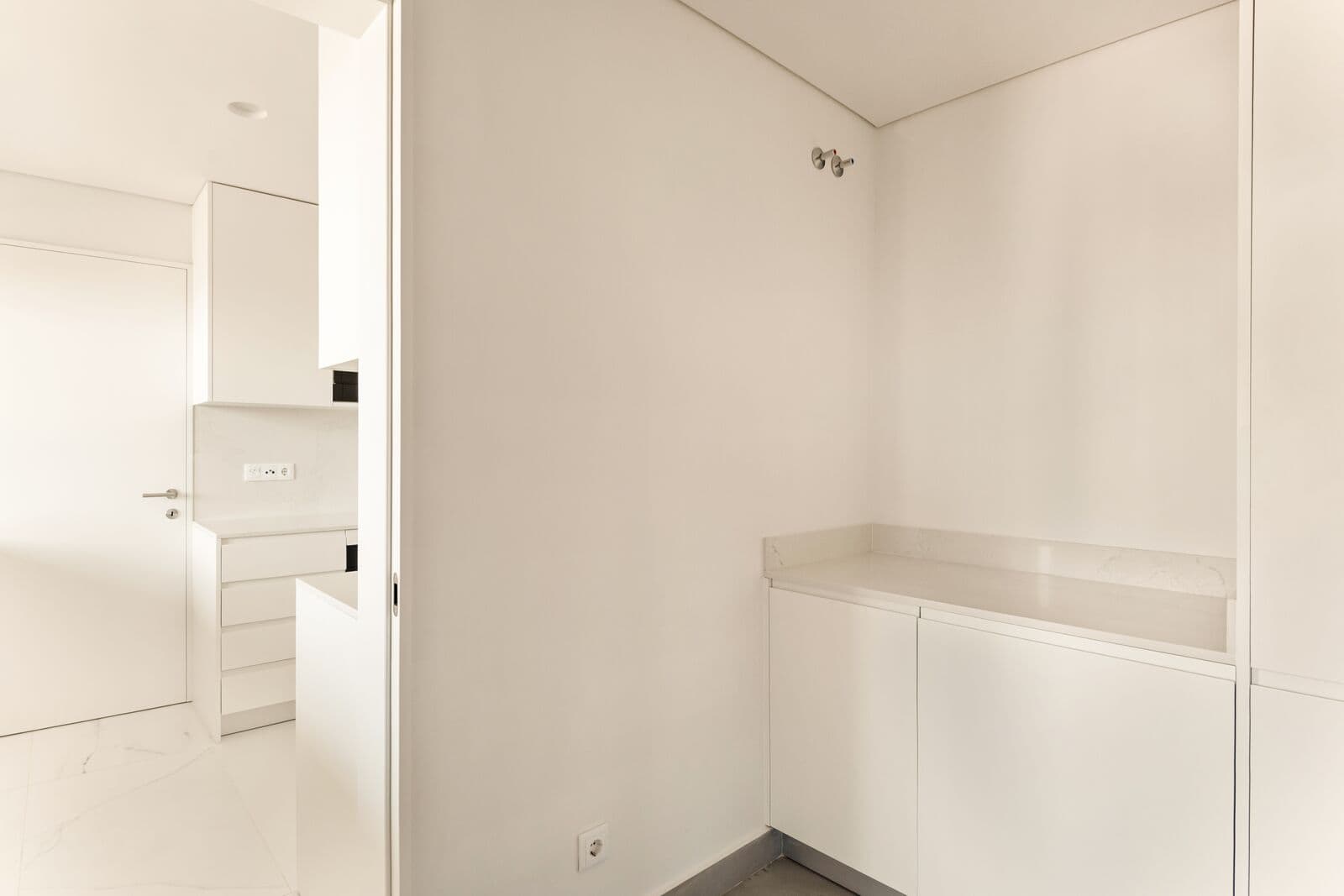 3 Bedroom Apartment with parking, Cascais - Image 28