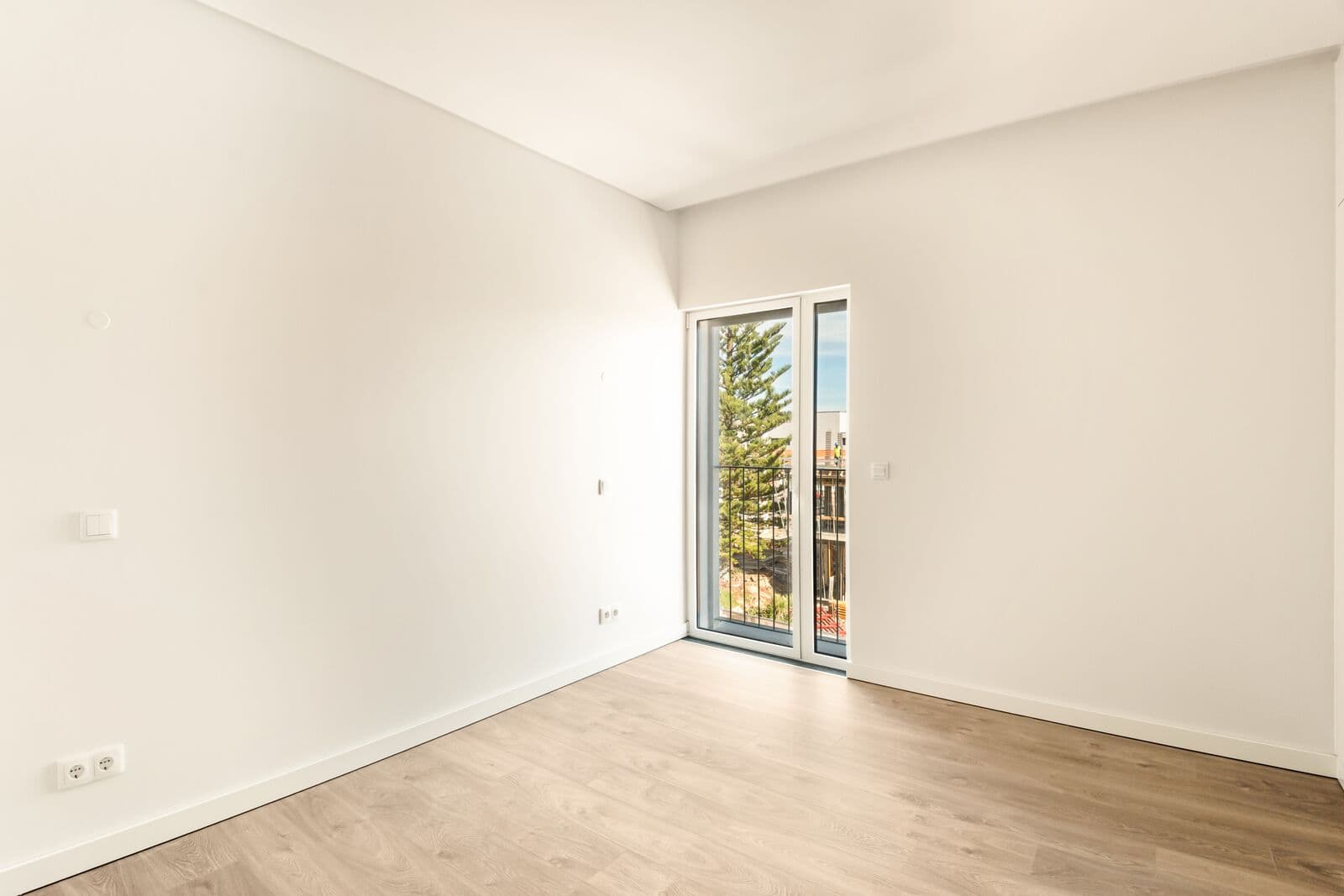 3 Bedroom Apartment with parking, Cascais - Image 18