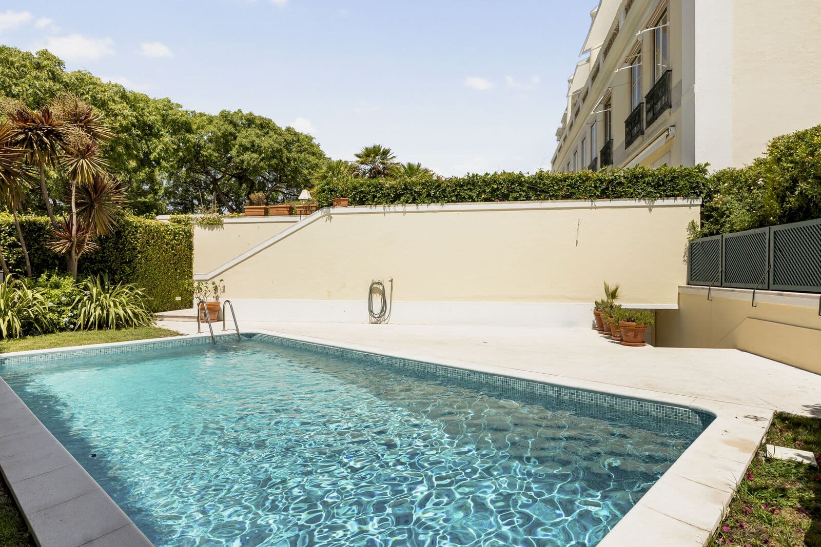 Apartamento T4 + 1 com piscina, Necessidades, Lisboa - Imagem 1