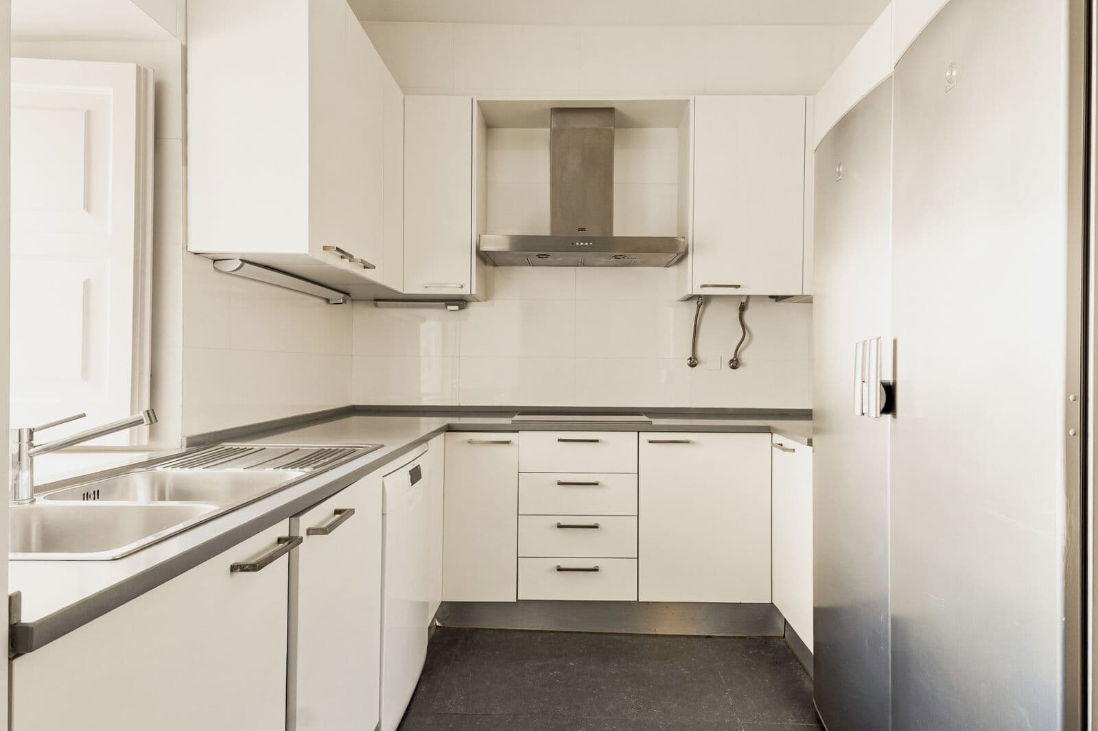 Apartamento T4 + 1 com piscina, Necessidades, Lisboa - Imagem 18