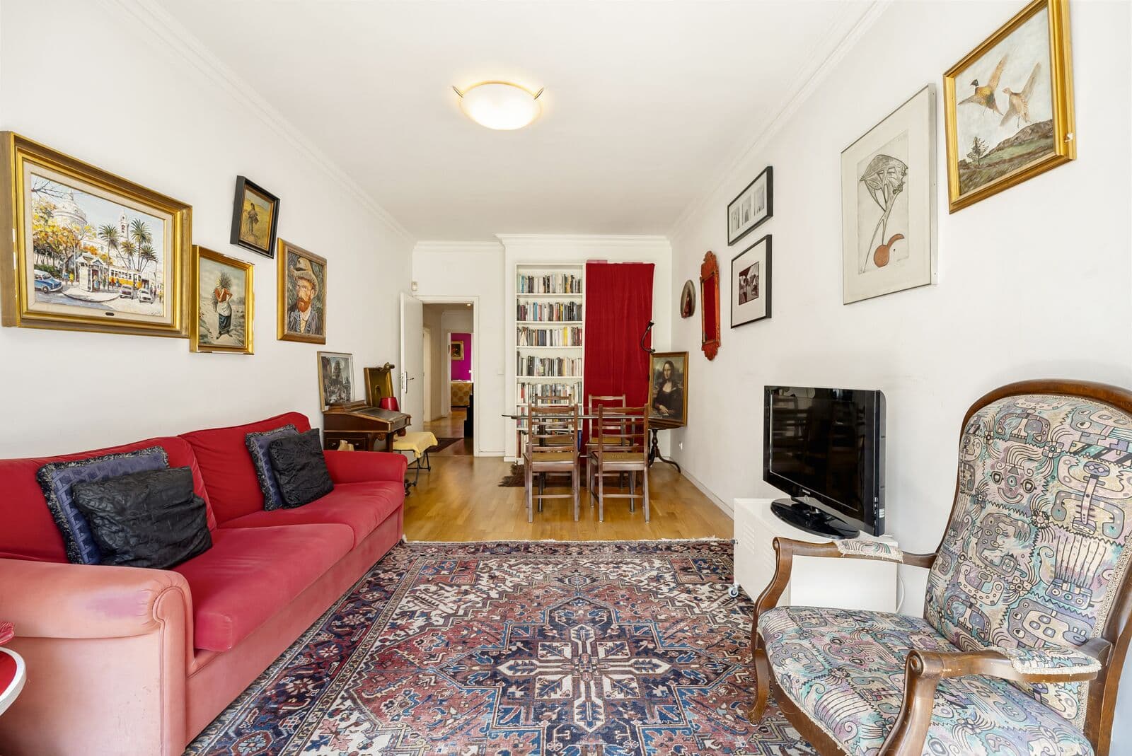 2 Bedroom Apartment with parking, Avenidas Novas, Lisboa - Image 5
