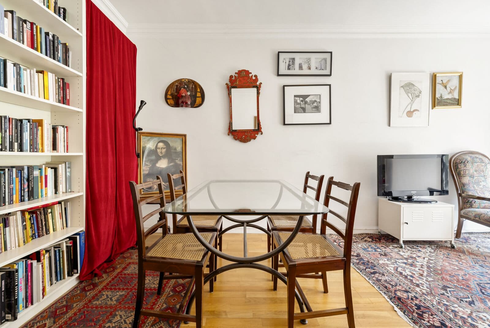 2 Bedroom Apartment with parking, Avenidas Novas, Lisboa - Image 4