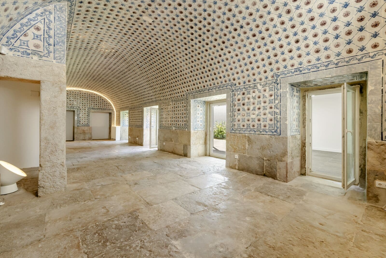 3 Bedroom Apartment with swimming pool, Restelo, Lisboa - Image 23